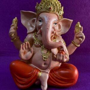 Ganesha con vestimenta naranja