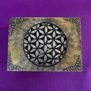 Caja con diseño central mediana