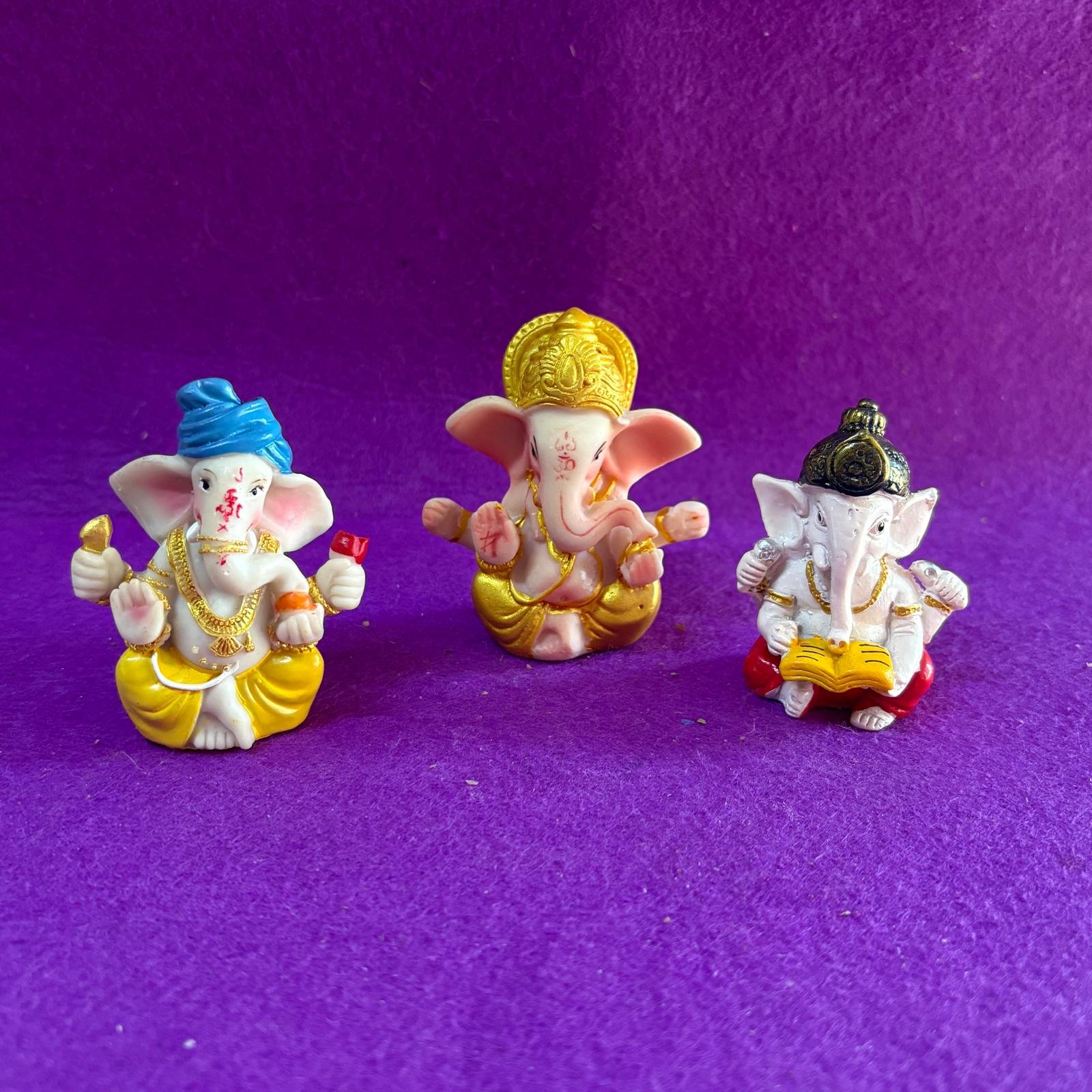 Mini Ganesha Con Libro (5,50 cm) - Imagen 2