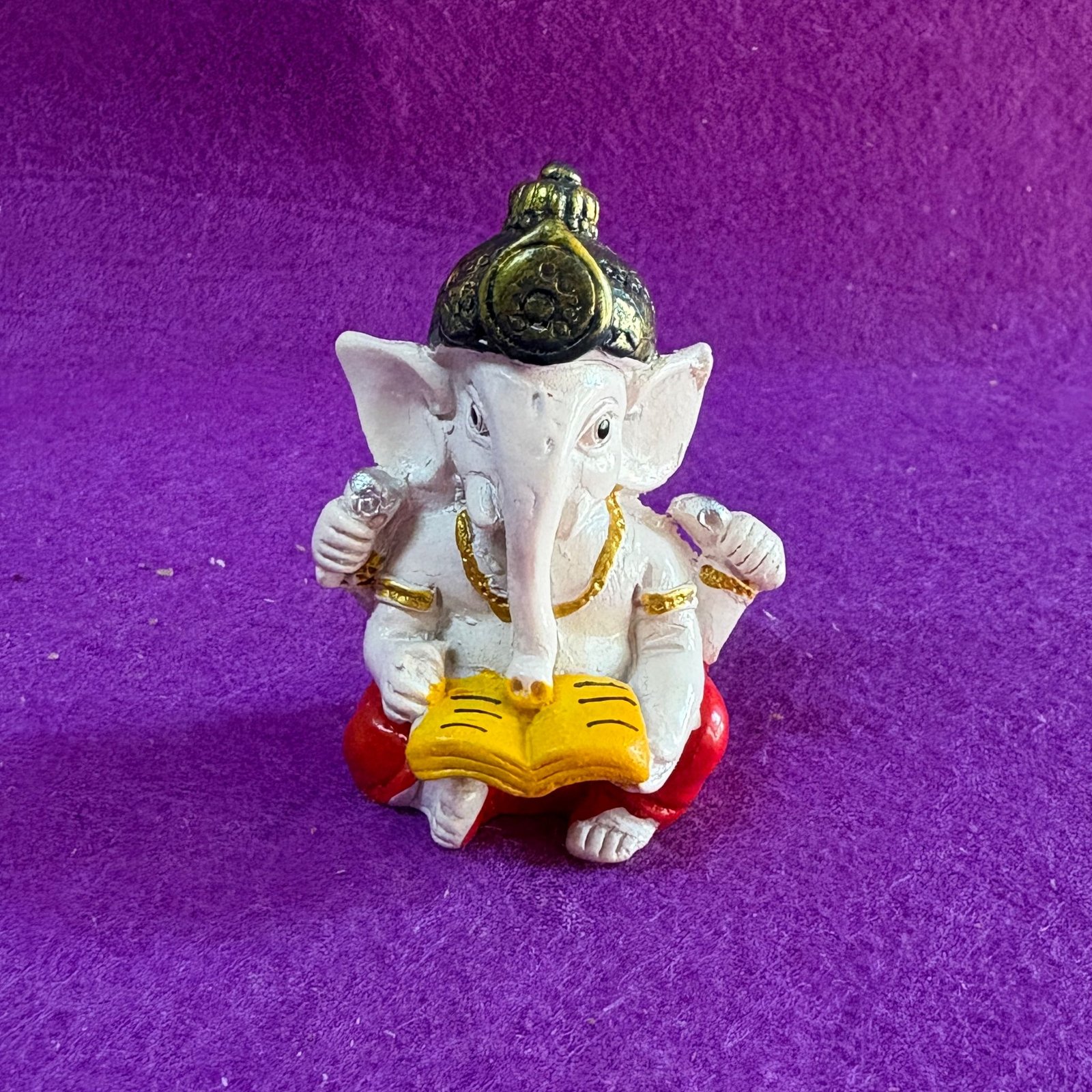 Mini Ganesha Con Libro (5,50 cm)