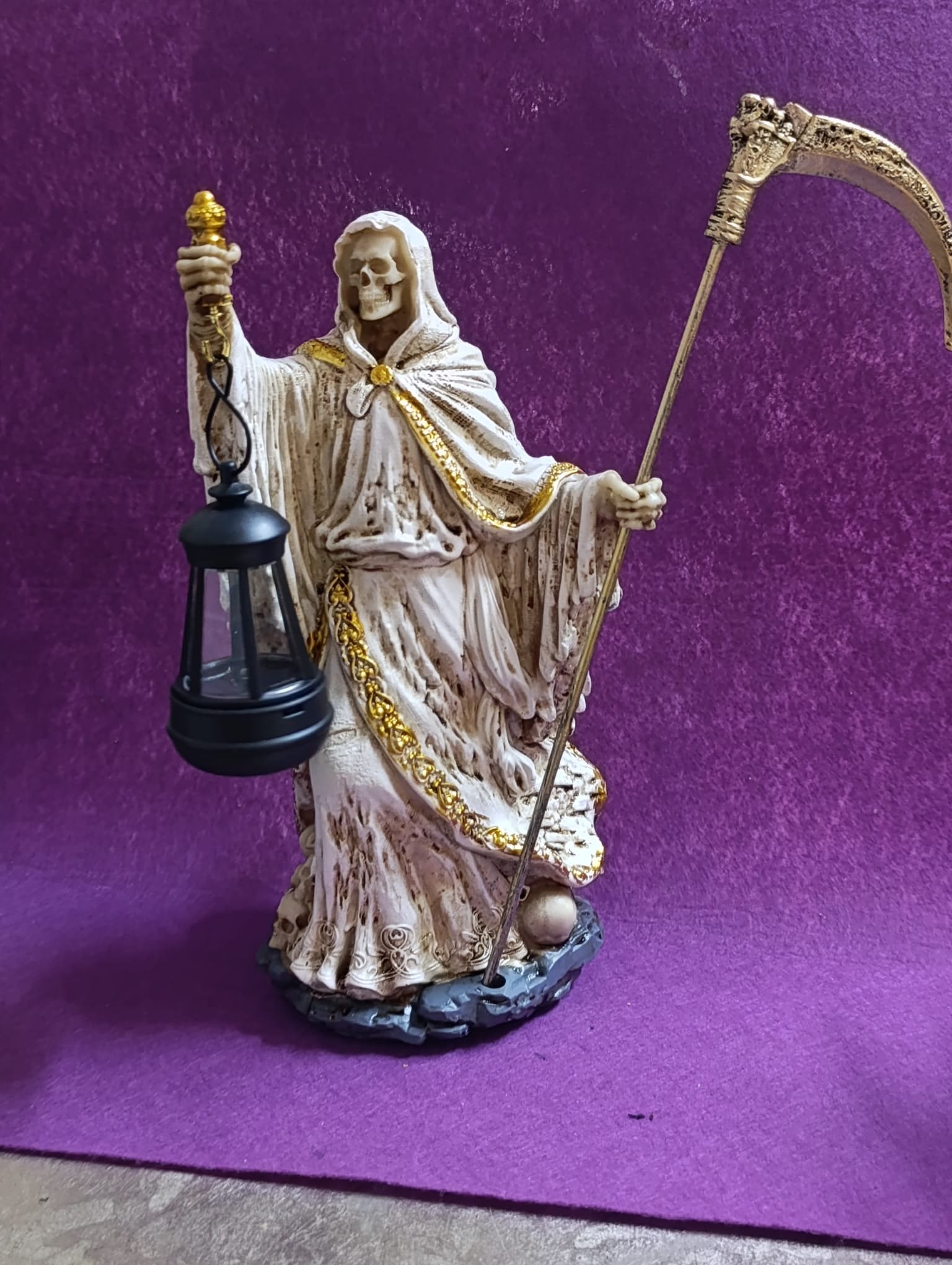 Santa Muerte Blanca (24cm)