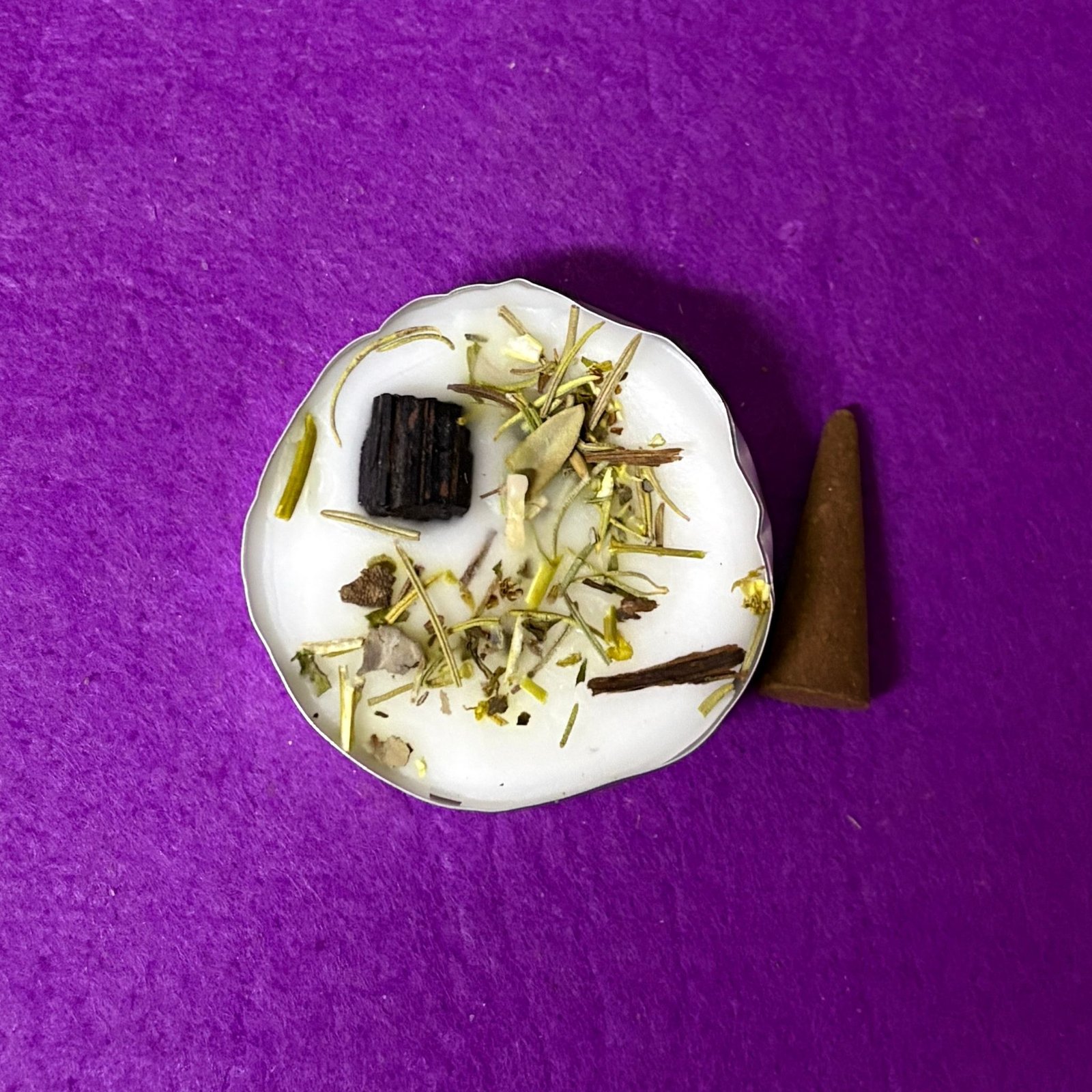 Vela Turmalina con Ruda, Salvia, Romero
