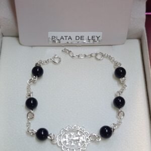 Pulsera con turmalina y medalla de la cruz de Caravaca de Plata